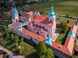 Slavnostní otevření poutního areálu kostela Navštívení Panny Marie v Horní Polici