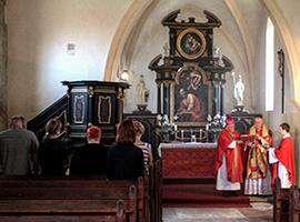 Požehnání po opravě kostela sv. Matouše v Dobroměřicích