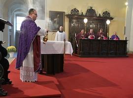 Konventní mše svatá za zemřelé členy litoměřické kapituly