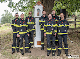 Žehnání kapličky sv. Floriána v Mezné u Hřenska